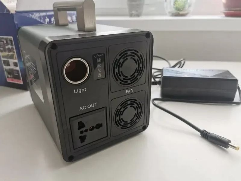 Інвертор акумуляторний 12,8V/50Ah/600W Портативна електростанція 600Вт, 144000мАч MU541201 фото