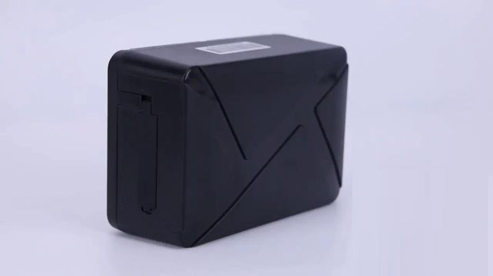 Потужний магнітний GPS-трекер SinoTrack ST-925 водонепроникний 20800 mAh (290 днів) 703852 фото